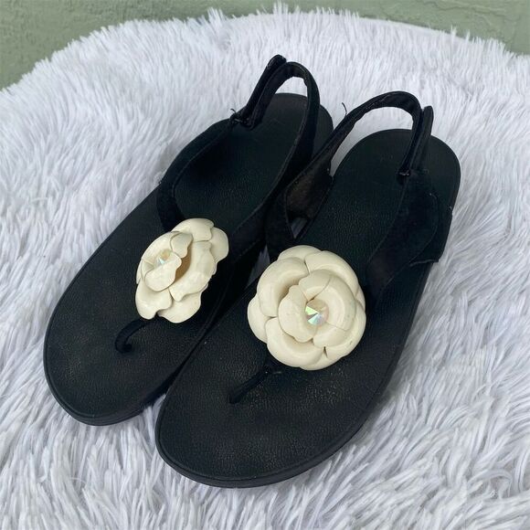 FitFlop Women's Black Suede Thong Sandals Floral Design Size 7 - Picture 2 of 8